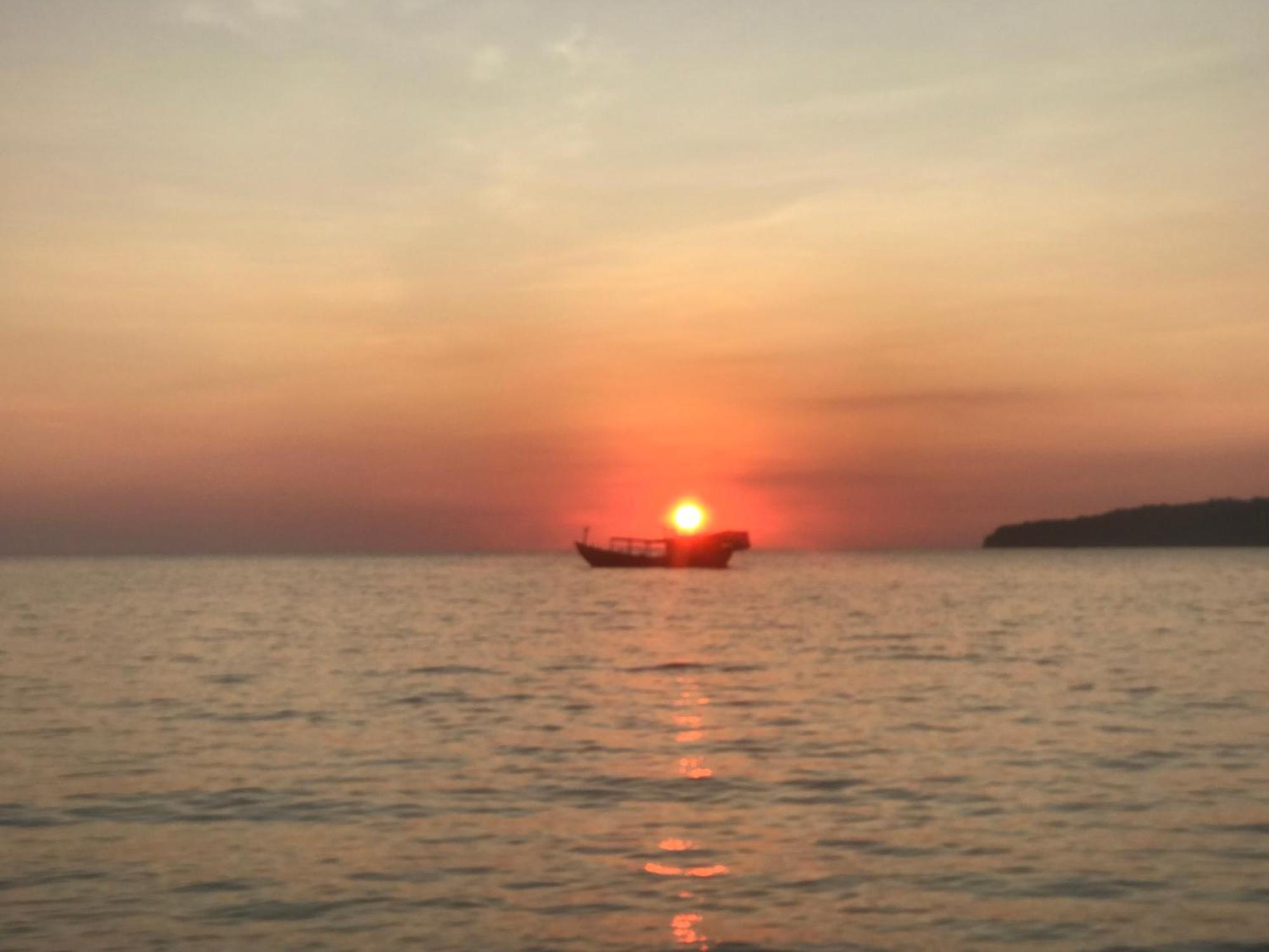 Naks Shack Hostel Koh Ta Kiev Exterior photo